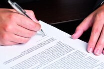 GmbH-Vertrag (detailliert mit Unternehmenseinbringung) GmbH-Vertrag (detailliert mit Unternehmenseinbringung)