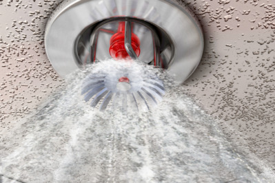 Die neue TRVB 147 S 25: Was ist Stand der Technik bei Sprühwasserlöschanlagen?